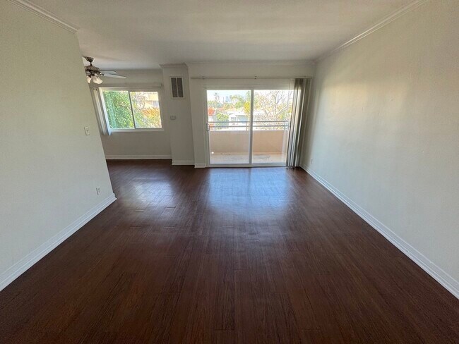 Foto del edificio - 1138 S Corning St