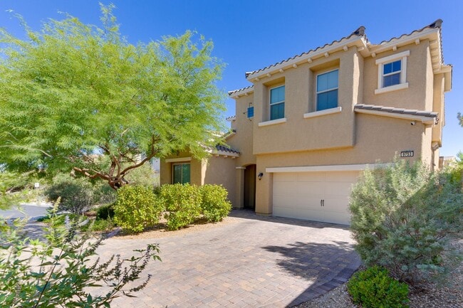 Foto del edificio - ** COMING SOON LISTING** Stunning 4-Bedroo...
