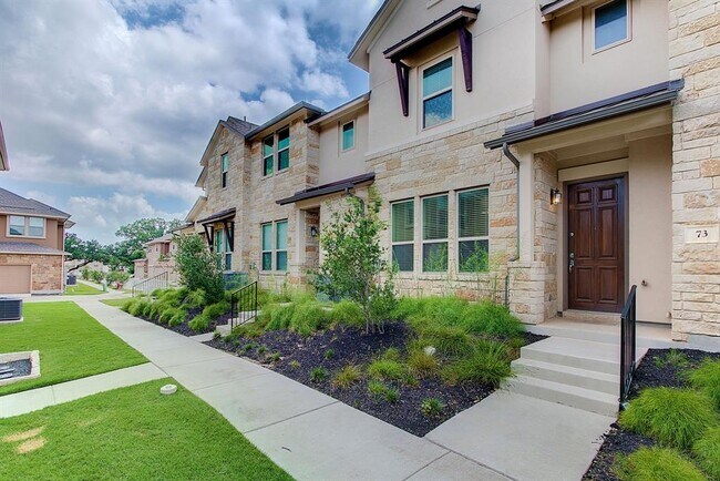 Foto del edificio - 13800 Lyndhurst St