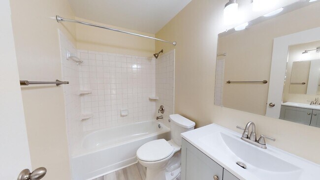 Foto del edificio - 15326 Gatehouse Terrace