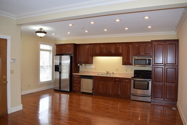 Foto del edificio - 571 Cedar Creek Rd