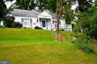 Building Photo - 10626 S Dunmoor Dr
