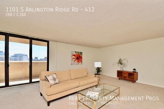 Building Photo - Sunny & Spacious Pentagon City Condo!