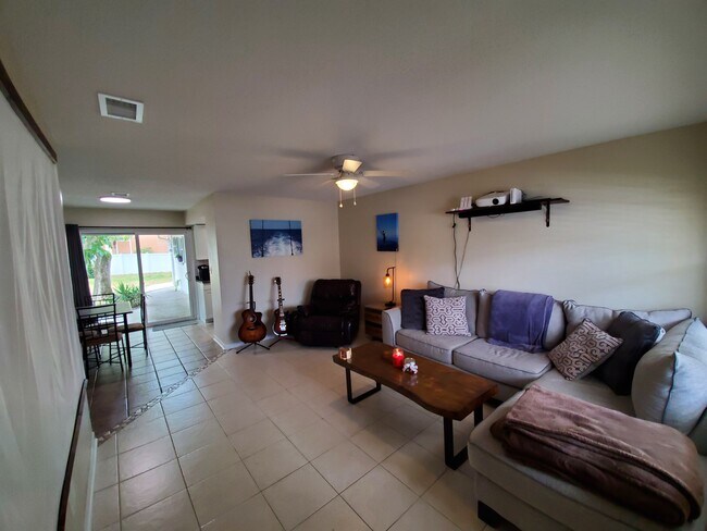 Living Room - 14196 Jeff Rd