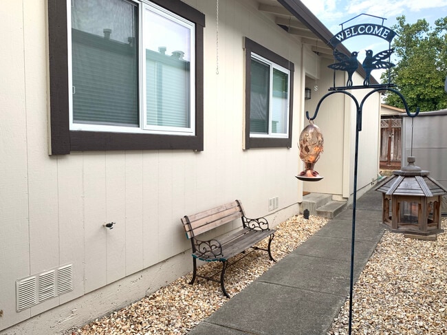 Building Photo - 1056 Peggotty Pl