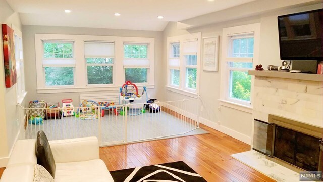 Building Photo - 12 Williams Terrace