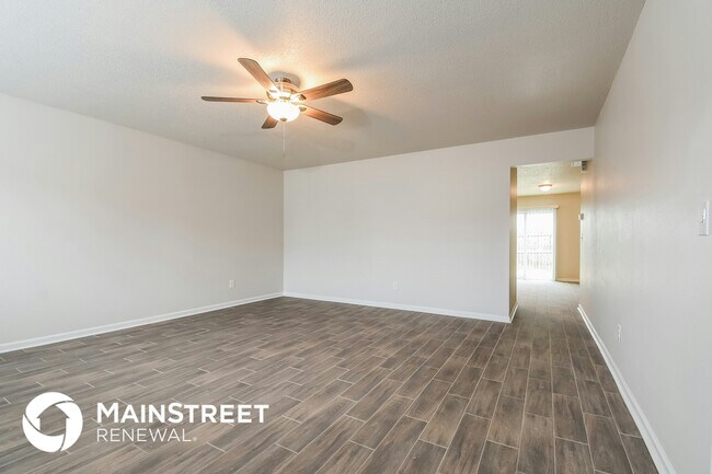 Foto del edificio - 3530 Swanley Dr