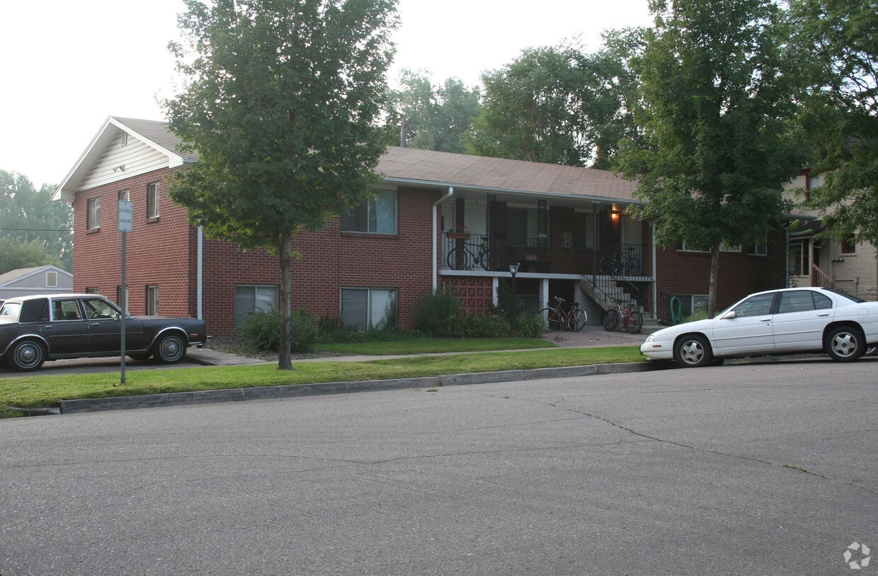 Primary Photo - 320 Mathews St