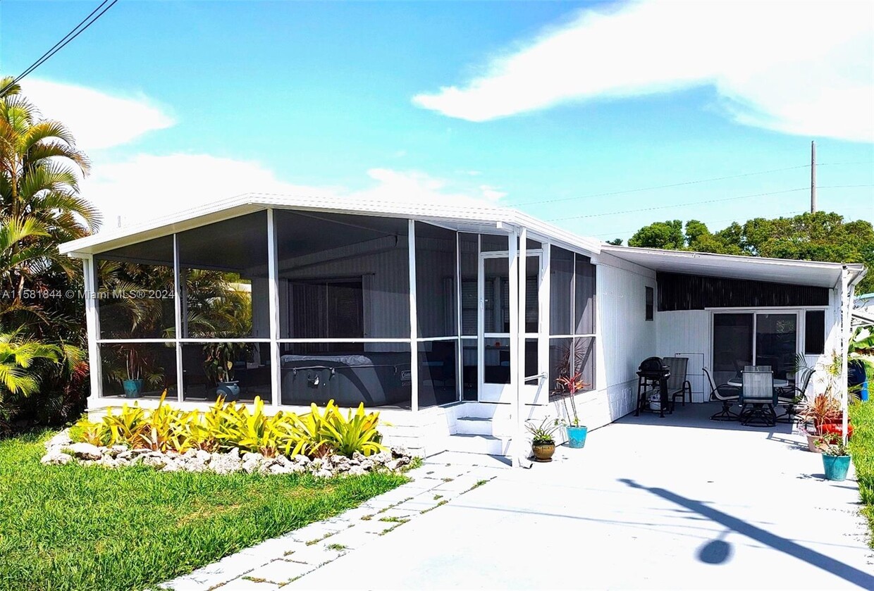 Foto principal - 912 S Silver Cir