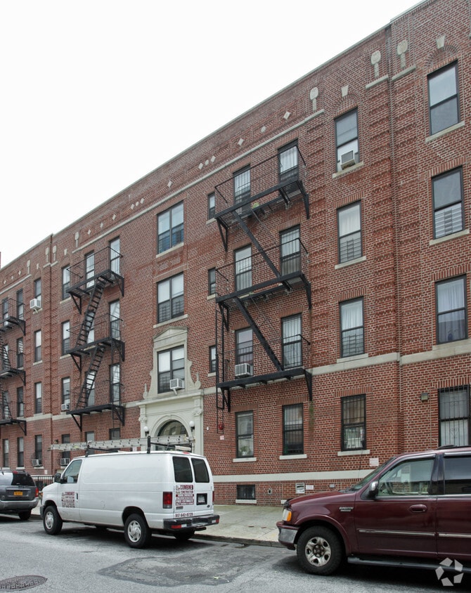 Building Photo - 356 Sumpter St