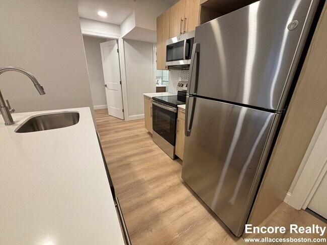 Foto del edificio - 529 Beacon St