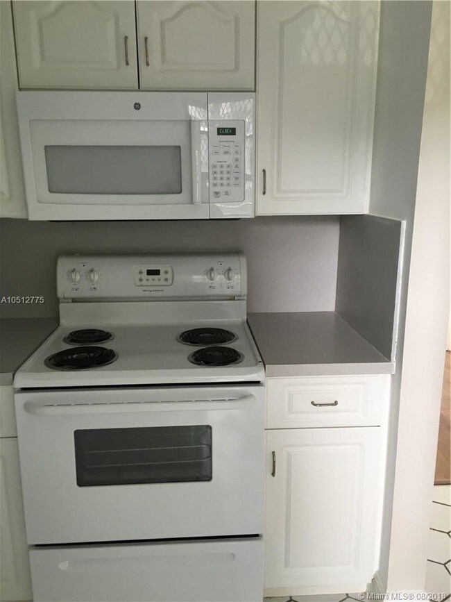Foto del edificio - 20400 W Country Club Dr