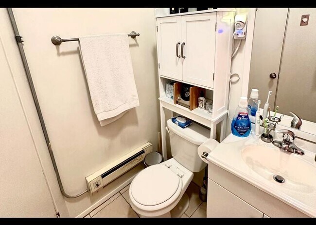Foto del edificio - 1 bedroom in Chicago IL 60657