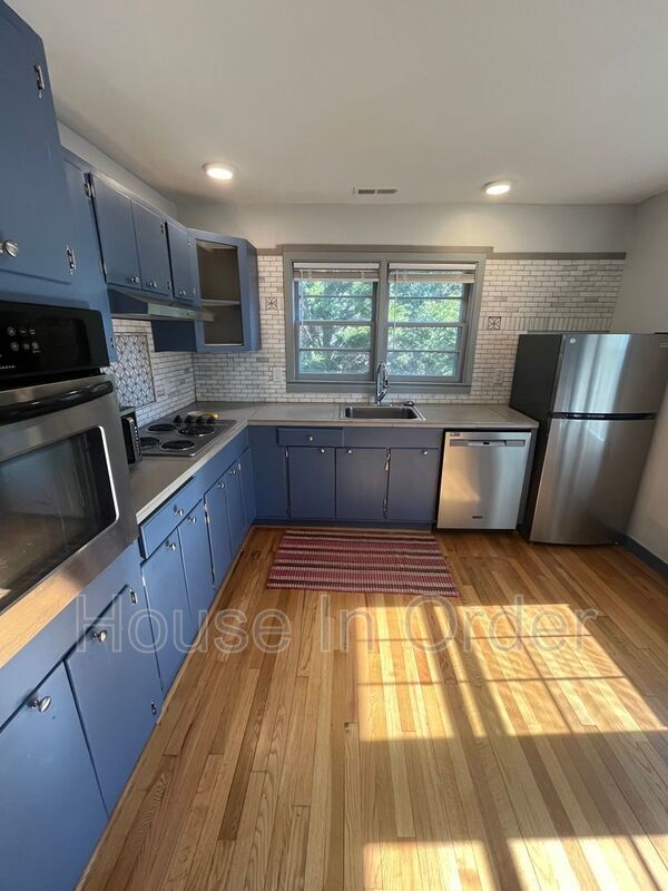 Foto del edificio - 144 Chestnut St