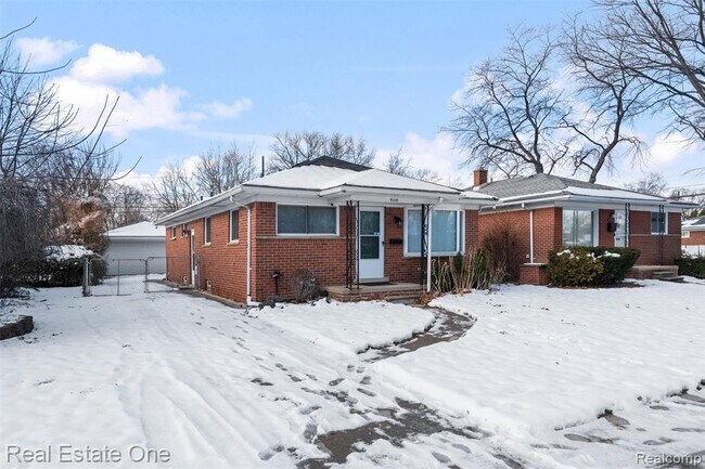 Foto del edificio - 4114 Lincoln Blvd