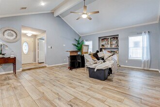 Building Photo - 23010 Bayleaf Dr