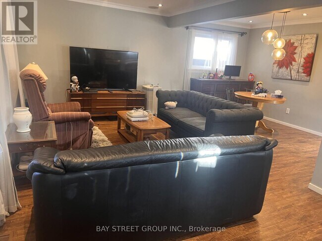 Photo du bâtiment - 58 Ellendale Dr