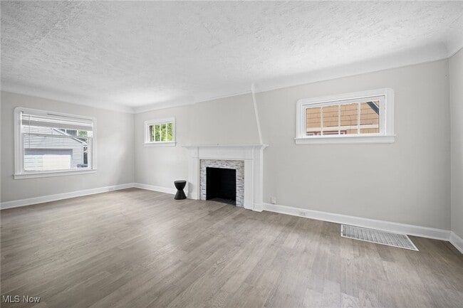 Building Photo - 1047 Hillstone Rd