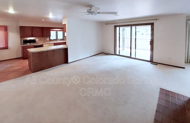 Building Photo - 134 Miramar Dr