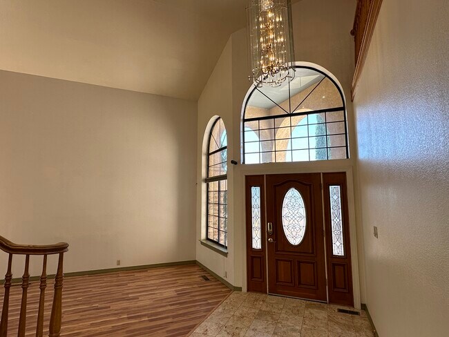 Building Photo - 7701 Applewood Ln NW