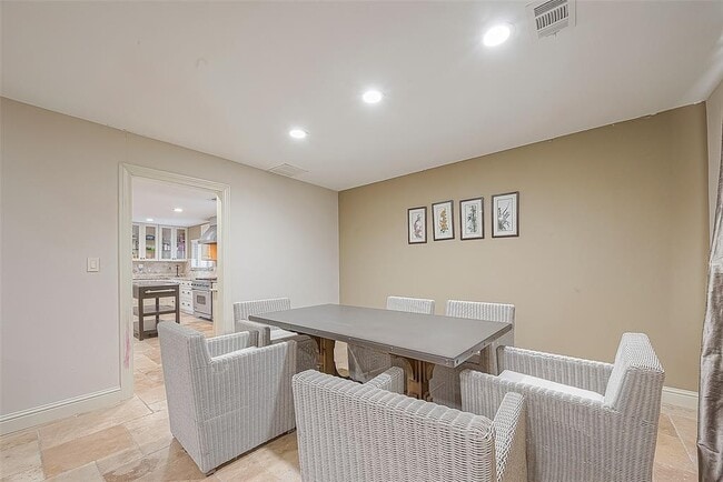 Building Photo - 4947 Braesheather Dr
