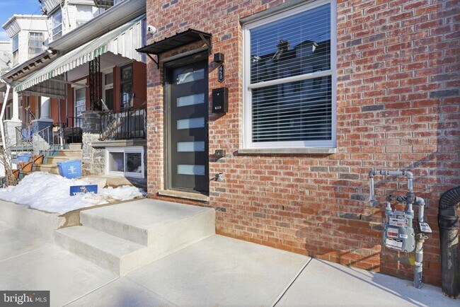 Foto del edificio - 458 W Earlham Ter