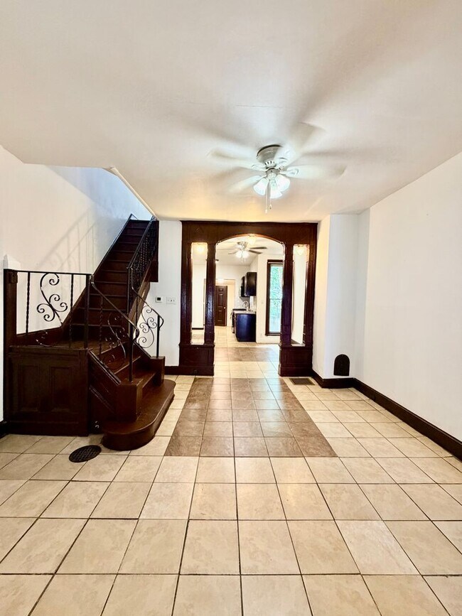 Foto del edificio - Available Now - Pet-Friendly 3-Bedroom Home in West Parkside