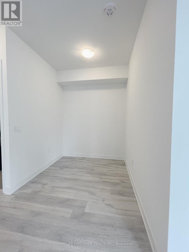 Building Photo - 100 Dalhousie St