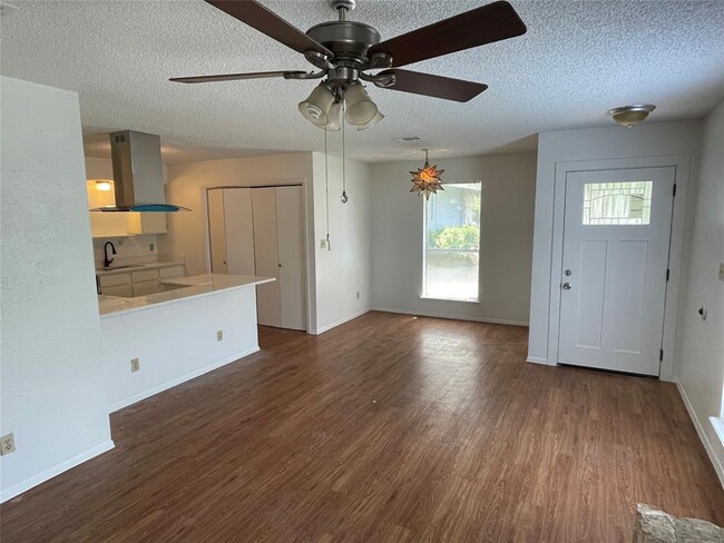Building Photo - 7506 St Amant Pl