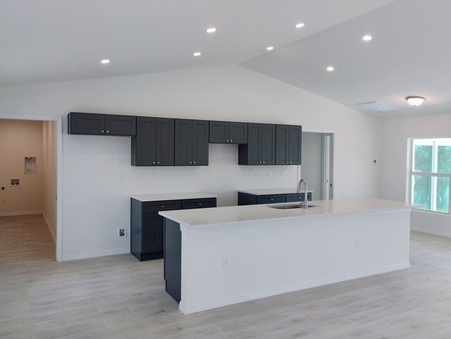 Foto del edificio - 2700 NW 26th Terrace