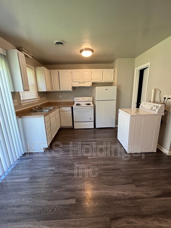 Foto del edificio - 2822 Goolsby Ct