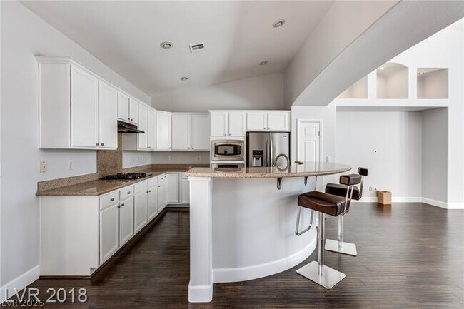 Foto del edificio - 5752 Murtiga Ct