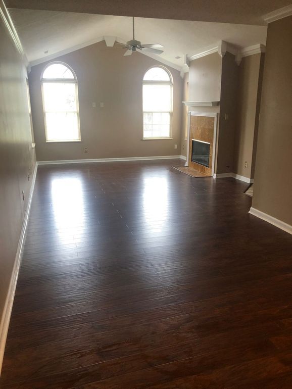 Foto del edificio - 5260 Coventry Ln