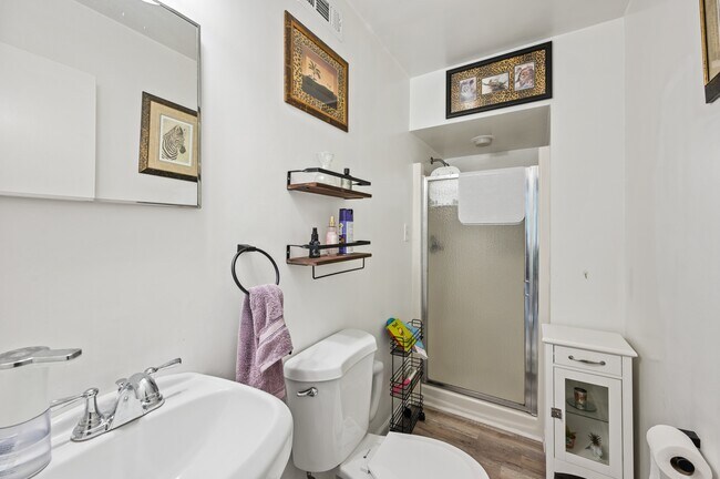 Foto del edificio - 4399 Hialeah Dr