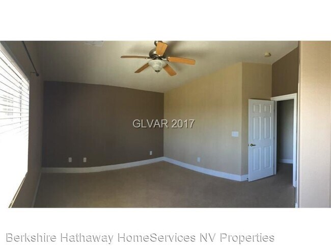 Building Photo - 2 br, 2.5 bath House - 6660 Lavender Lilly...