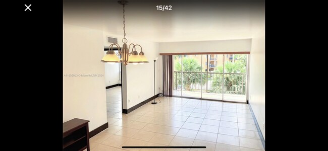 Foto del edificio - 9150 Fontainebleau Blvd