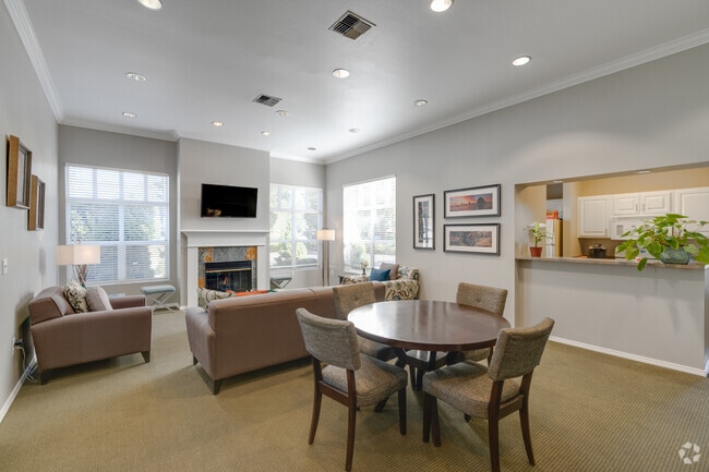 Lobby - Cambridge Crossing Apartments