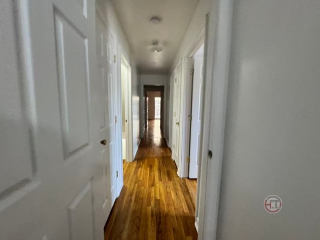 Building Photo - 270 Hosmer Ave