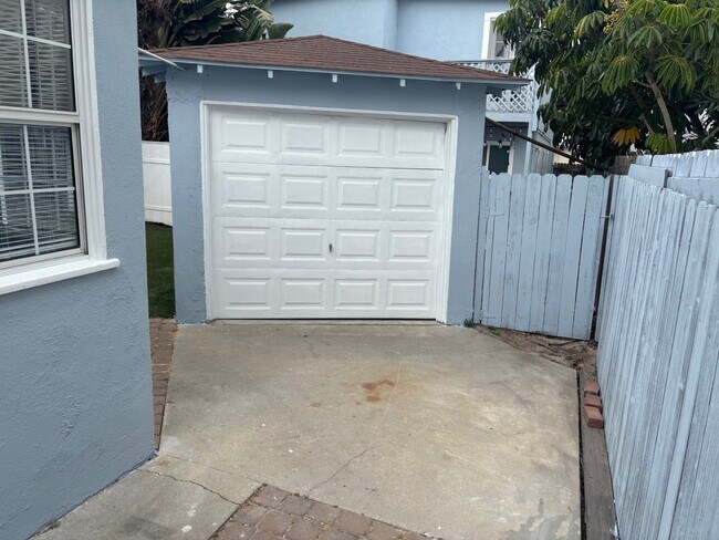 Foto del edificio - 111 Barney Ct