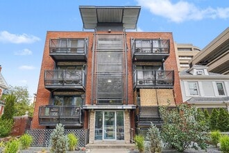 Building Photo - 1336 Logan St
