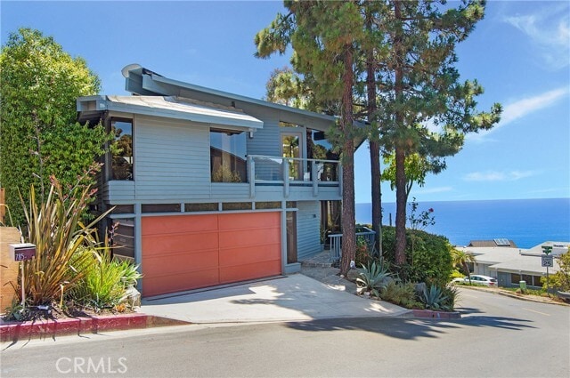 Building Photo - 785 Alta Vista Way
