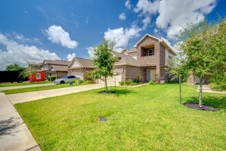 Building Photo - 13018 Leisure Cove Dr