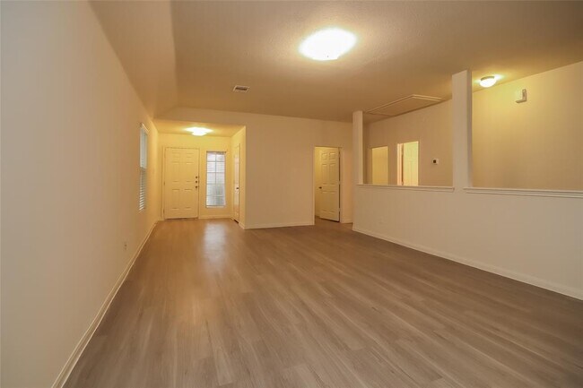 Foto del edificio - 2443 Gibbs Bend Ct