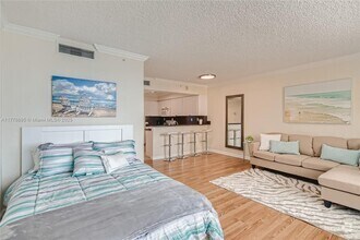 Building Photo - 2501 S Ocean Dr