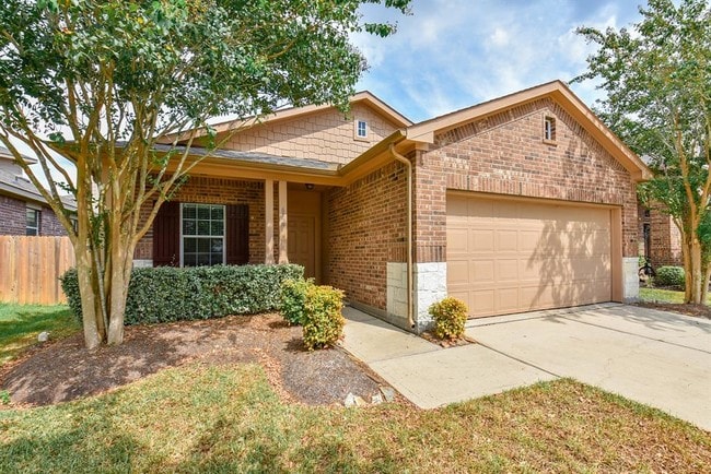 Building Photo - 6127 Carver Pines Dr