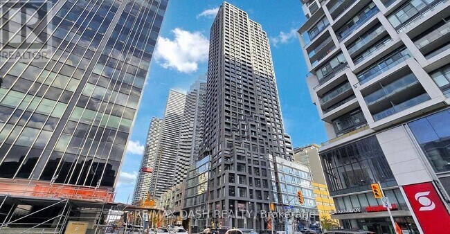 Building Photo - 20 Soudan Ave