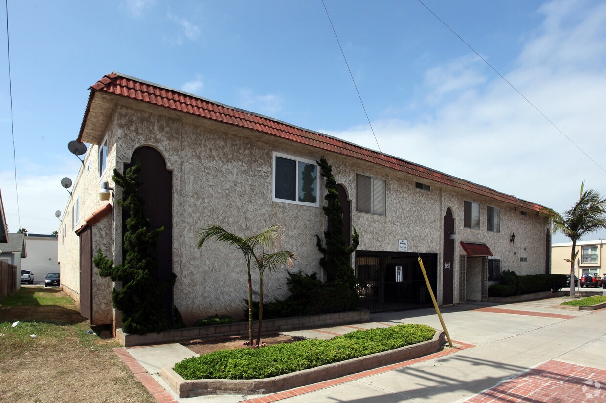 Foto del edificio - 957 Calla Ave