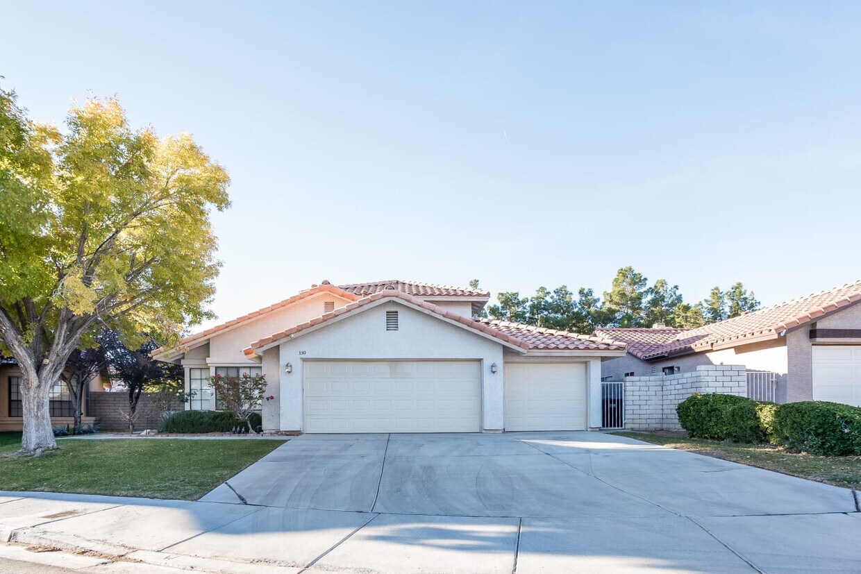 Primary Photo - 330 Hutchings Ln