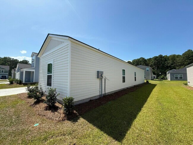 Foto del edificio - 1162 State Rd 1162