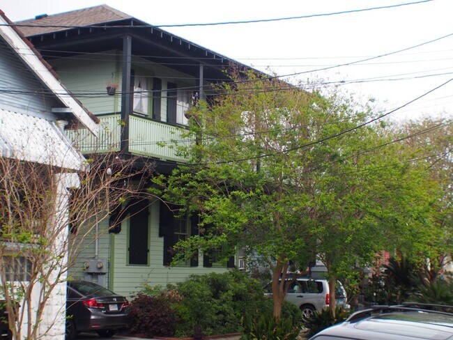Building Photo - 2957 Maurepas St